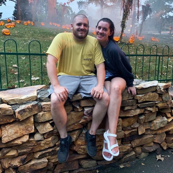 Hi, I'm Tayler! 4x party cohost & suggested user - Picture 2 of 4